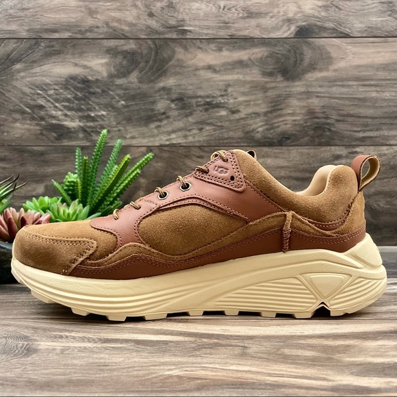 NIB UGG Miwo Trainer Low Sneaker Suede Vibram - Picture 7 of 12